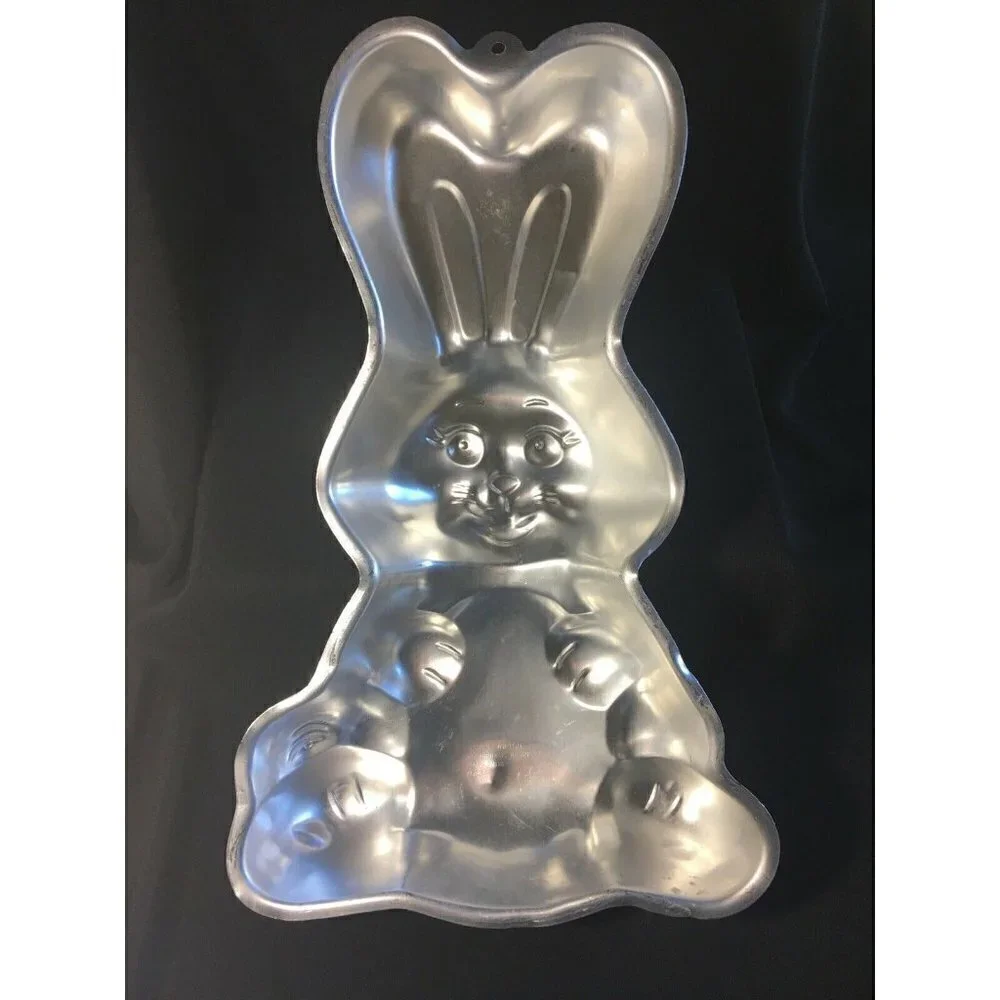 Pair Of Wilton Bunny Aluminum Cake & Cupcake Pan #2105-9408 & 2105-4426 - Easter